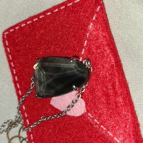 Kendra scott isla pendant necklace in black mother of pearl - Picture 15 of 15